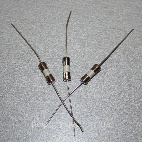 Запобіжник 15A 250 V; (3,6*10 кераміка.з виведення.)