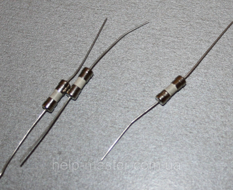 Запобіжник 15A 250 V; (3,6*10 кераміка.з виведення.)